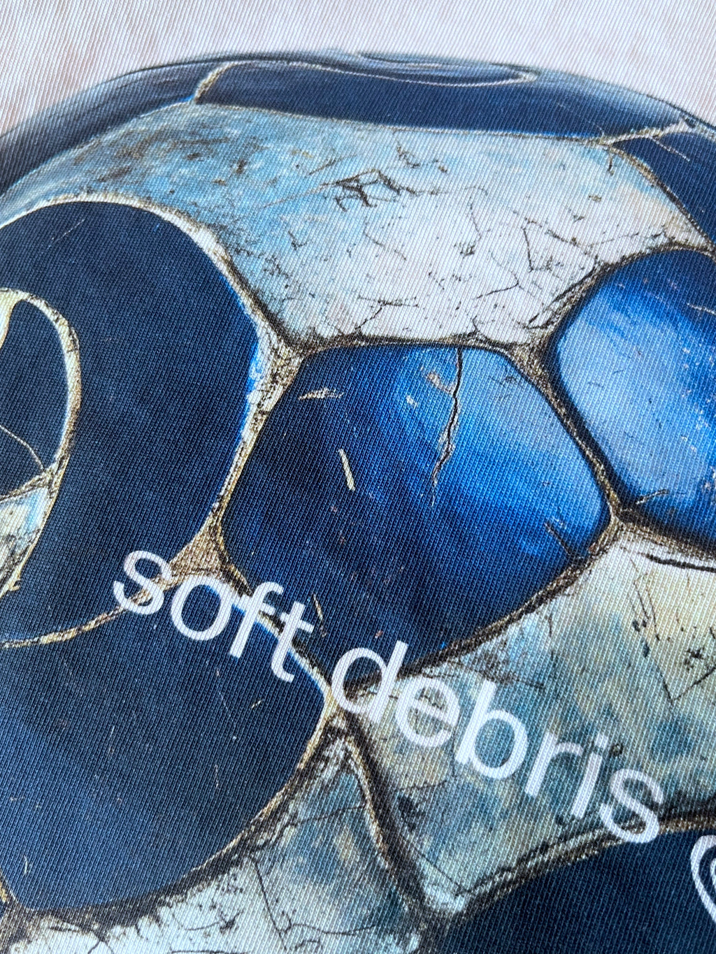 soft debris sport tee (mussel shell)